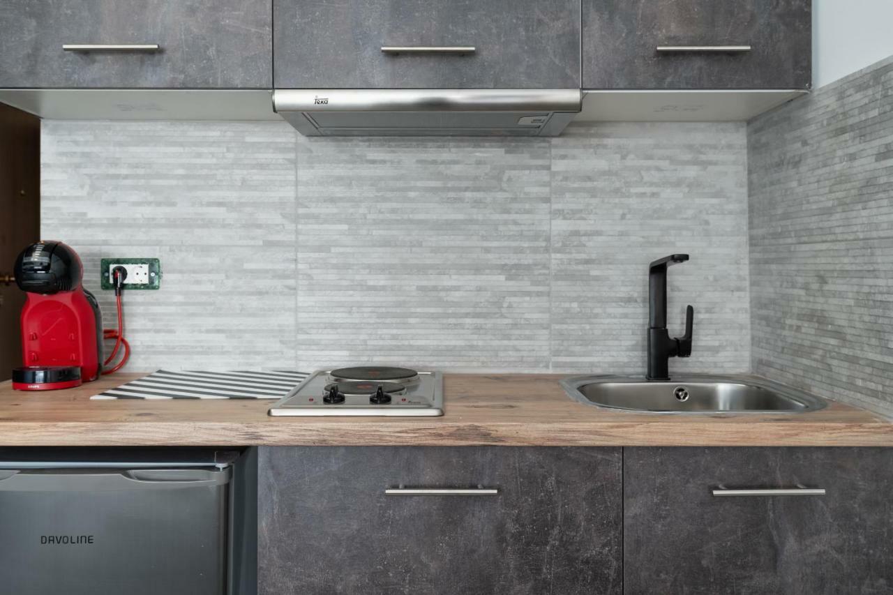 Superb Industrial Style Lodge Heart Of Афины Экстерьер фото